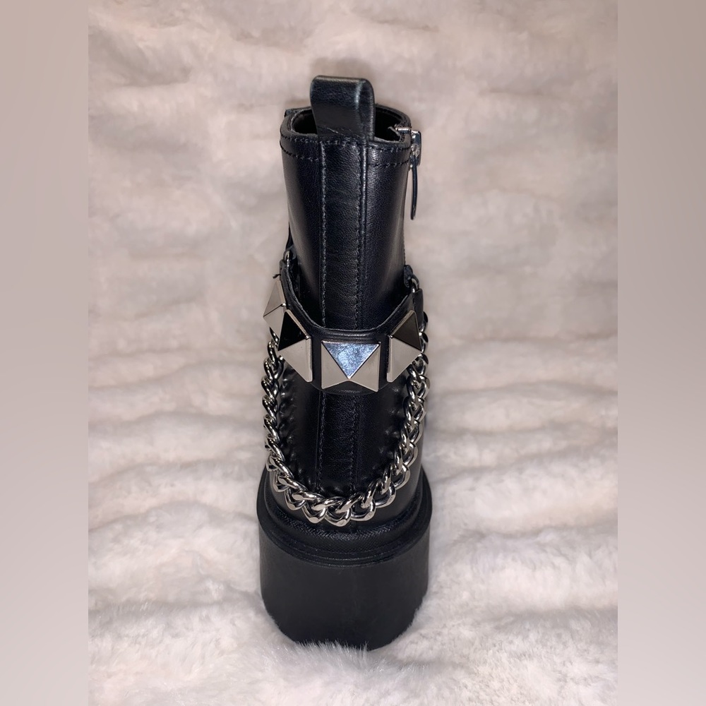 Marc Fisher Waty Bootie Size: 6 1/2 - Picture 3 of 8
